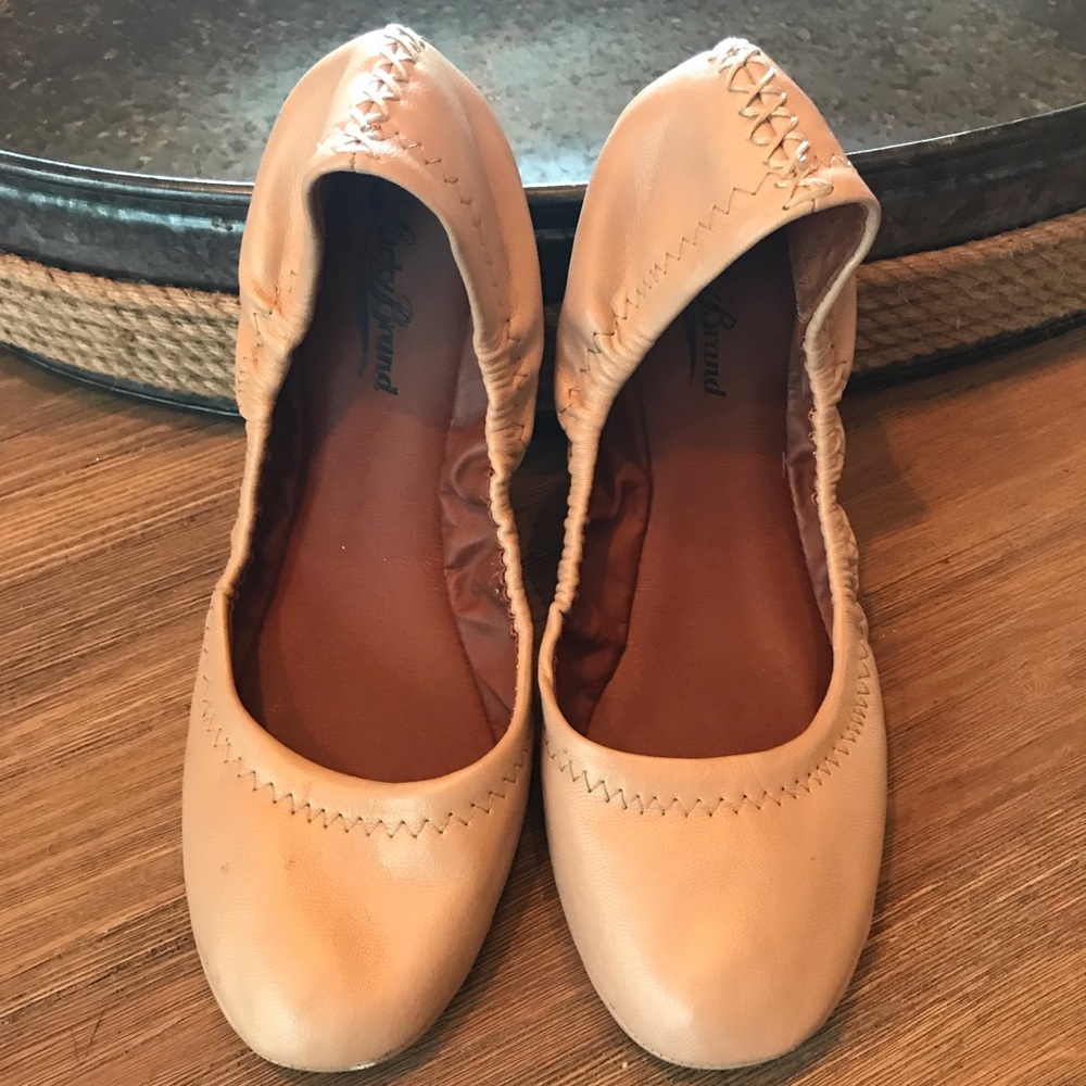 Lucky Brand Flats Sz 8 ☘️